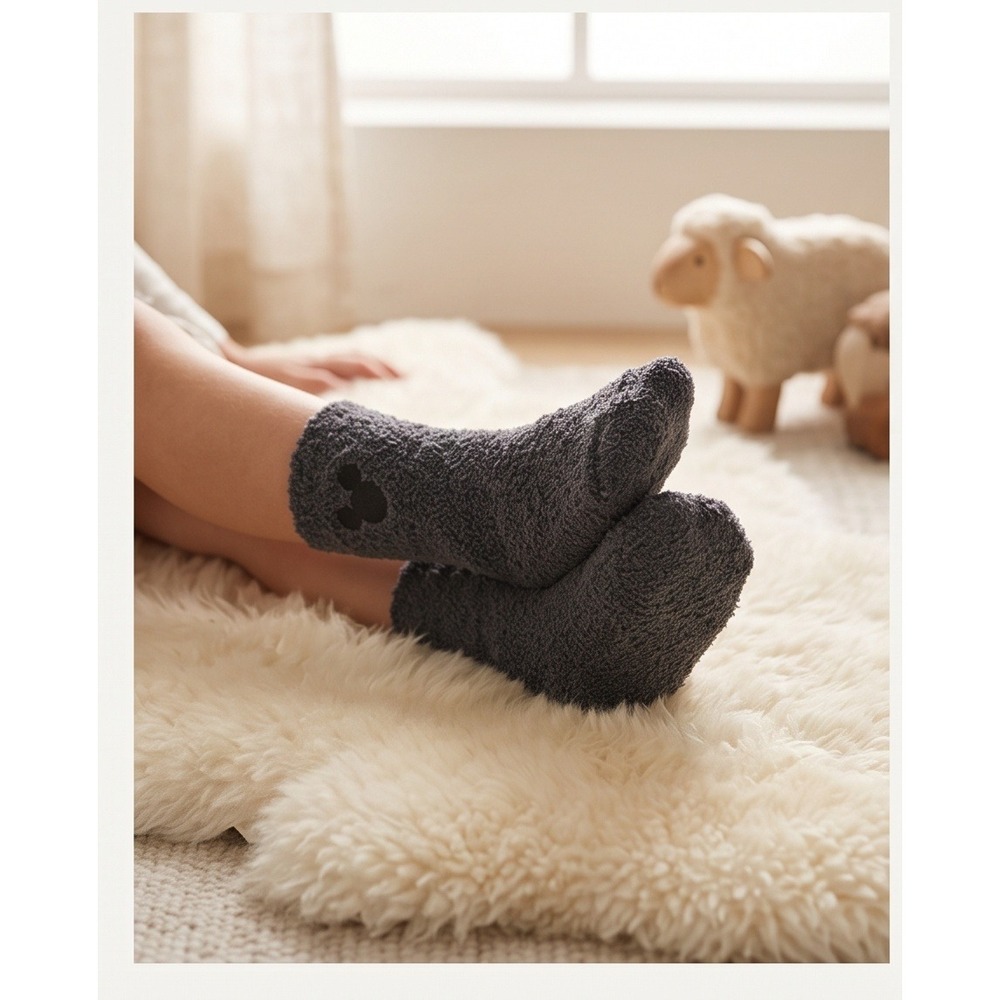 Barefoot Dreams‎ Disney Mickey Mouse Kids Fuzzy Socks Carbon Black NEW